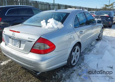 2009 Mercedes-Benz E 350 4Matic z USA, uszkodzony, nr VIN WDBUF87X49B380039